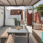 Casa Jalou Hostel *