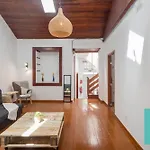 Casa Jalou Hostel
