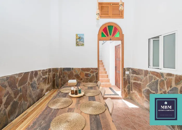 Casa Jalou Hostel